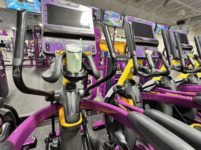 Planet Fitness Picture 2