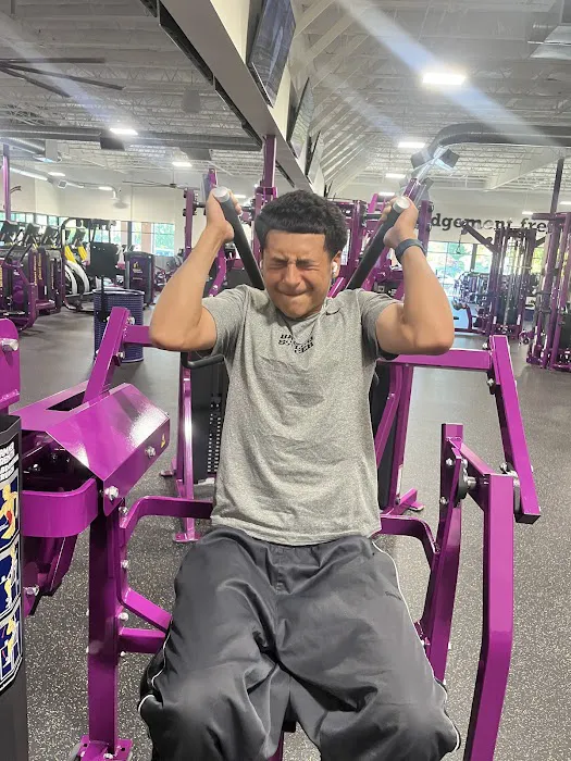 Planet Fitness Picture 10