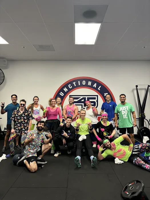 F45 Training Vancouver Central Picture 9