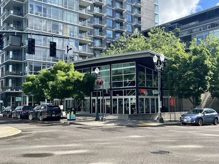 Barry's Portland Picture 6