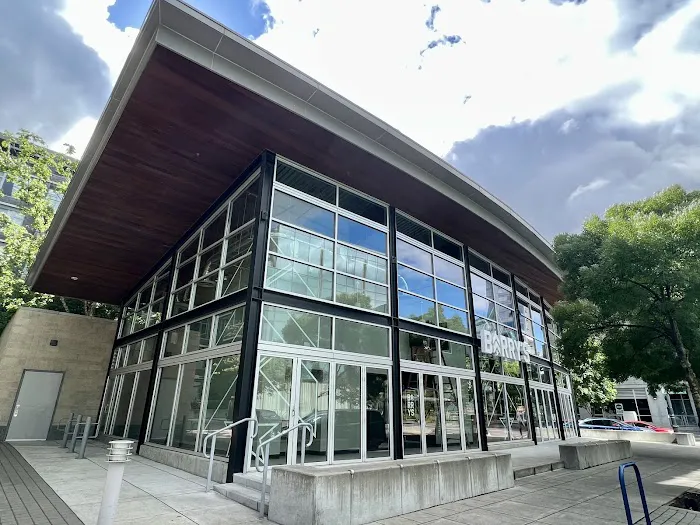 Barry's Portland Picture 5