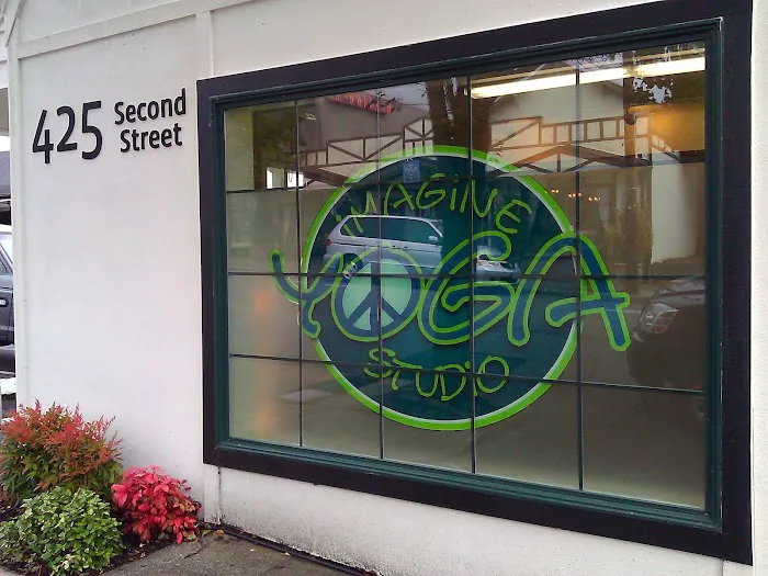 Imagine Yoga Studio Picture 2