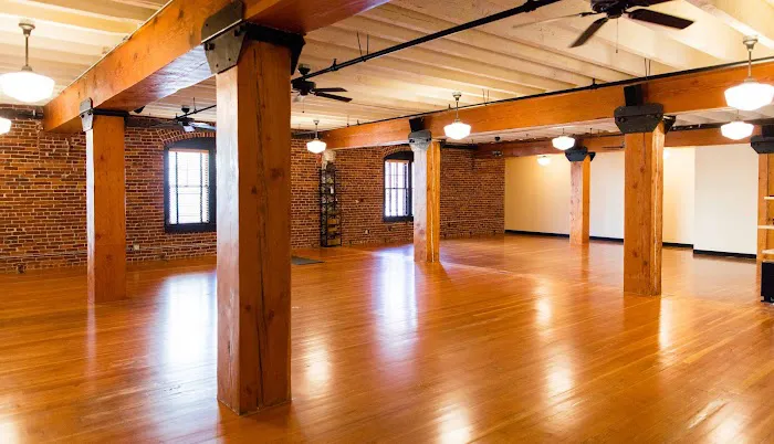 YoYoYogi Yoga Studio Picture 1