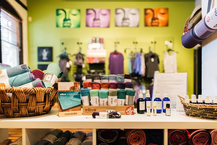 YoYoYogi Yoga Studio Picture 6