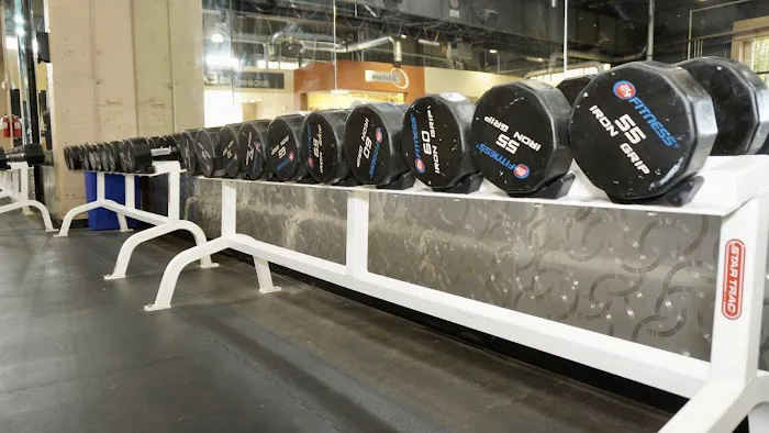 24 Hour Fitness Picture 2