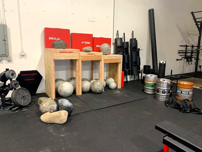 Hardcore Barbell Picture 2