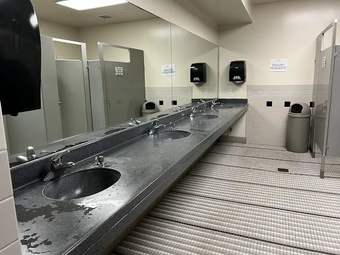 LA Fitness Picture 2