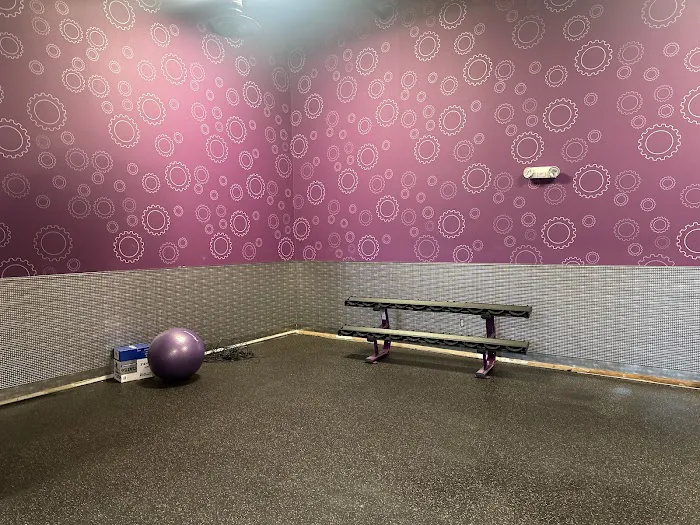 Planet Fitness Picture 9