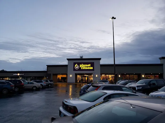 Planet Fitness Picture 8