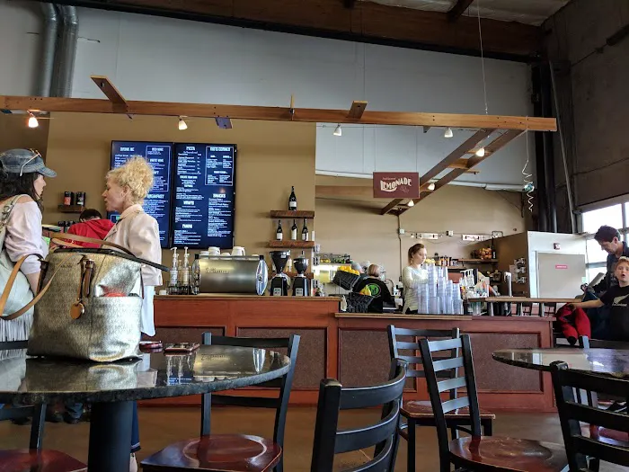 Pearl Courts Picture 3