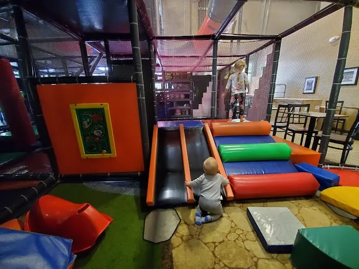 Pearl Courts Picture 10