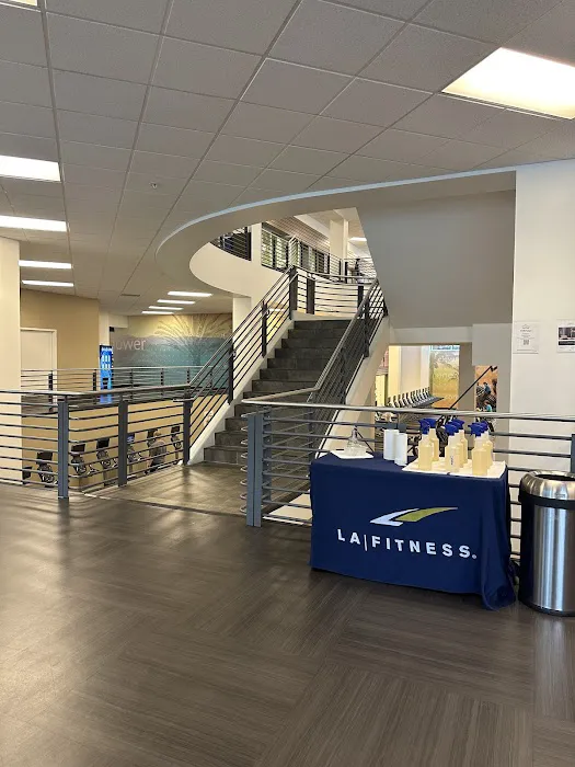 LA Fitness Picture 3