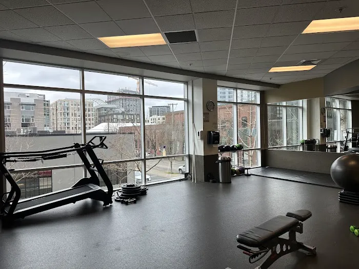 LA Fitness Picture 7