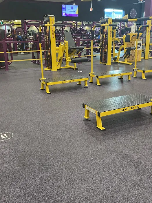 Planet Fitness Picture 7