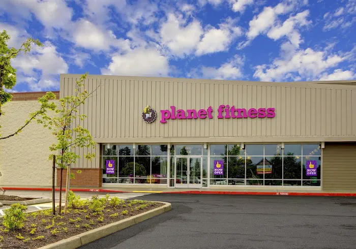 Planet Fitness Picture 8