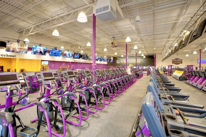 Planet Fitness Picture 2