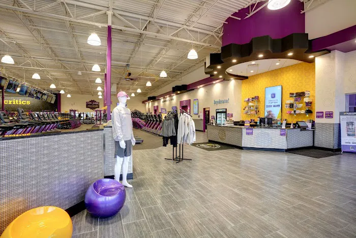 Planet Fitness Picture 6