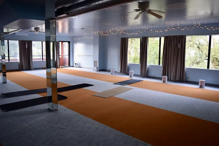 Mija Hot Yoga Picture 1