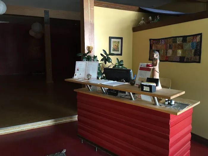 ShantiOm Yoga Picture 8