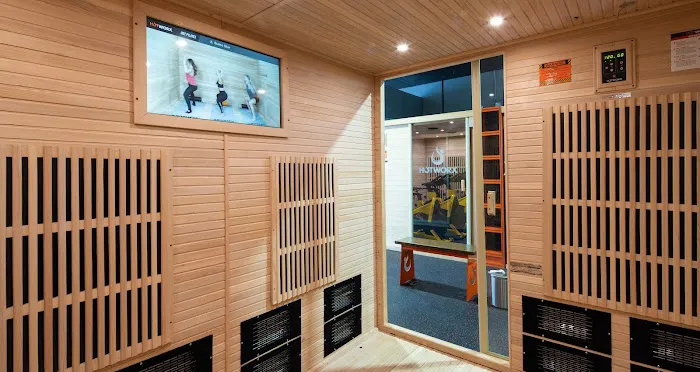 HOTWORX - Portland, OR - Washington Square Picture 7