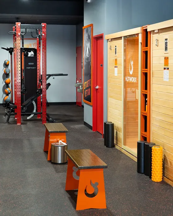 HOTWORX - Portland, OR - Washington Square Picture 9