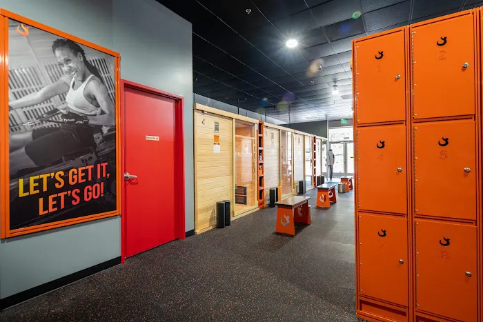 HOTWORX - Portland, OR - Washington Square Picture 2