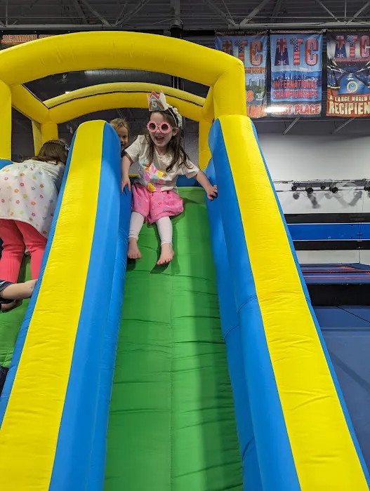 Oregon Dream Teams | Cheerleading and Tumbling Classes Picture 4