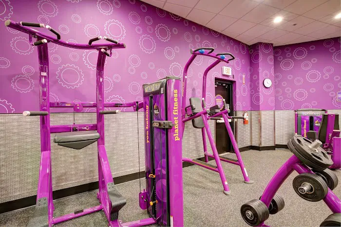 Planet Fitness Picture 6