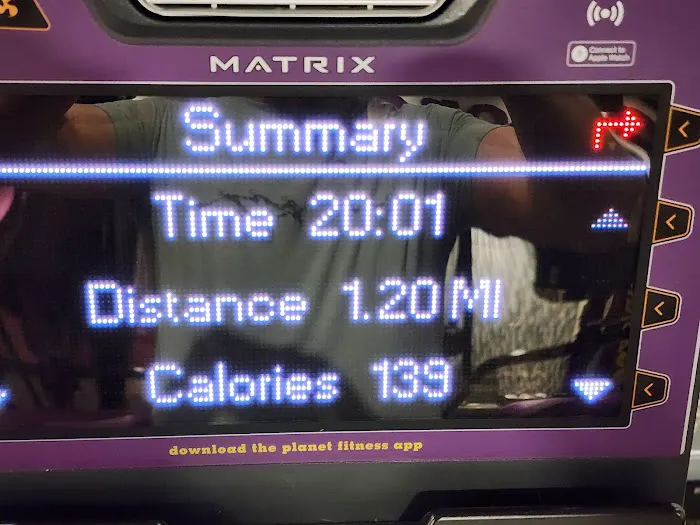 Planet Fitness Picture 7