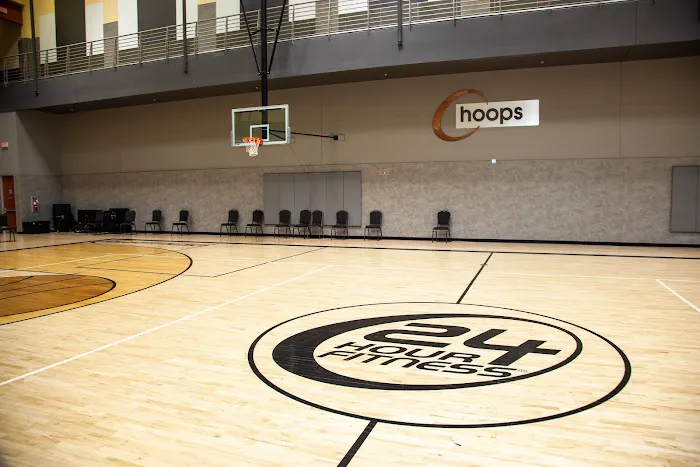 24 Hour Fitness Picture 2