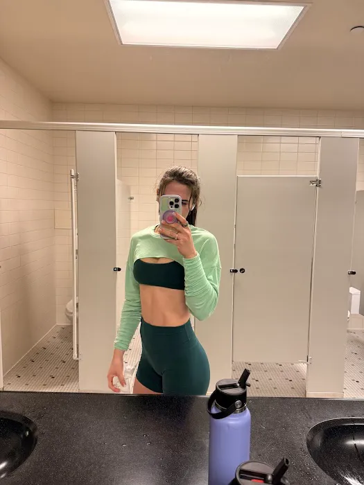 LA Fitness Picture 10