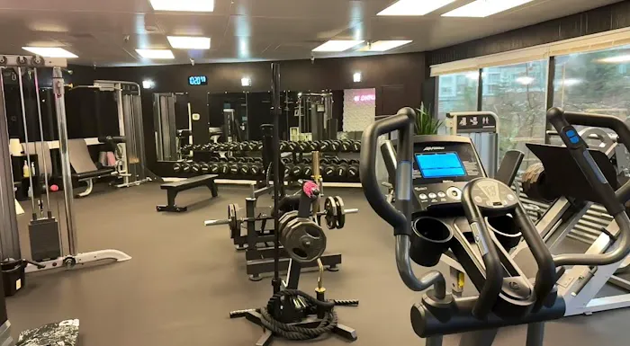 Studio 19 and Goldzfitnesspdx Picture 6