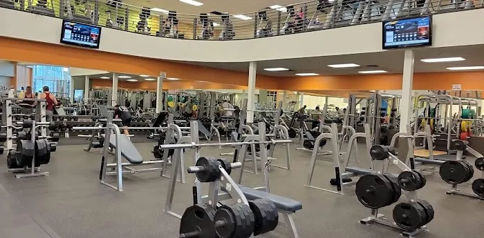 LA Fitness Picture 10