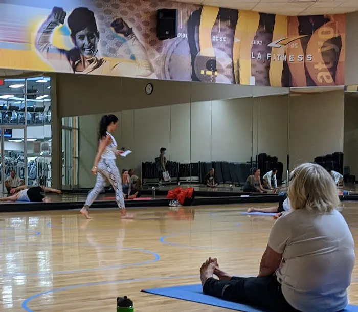 LA Fitness Picture 4