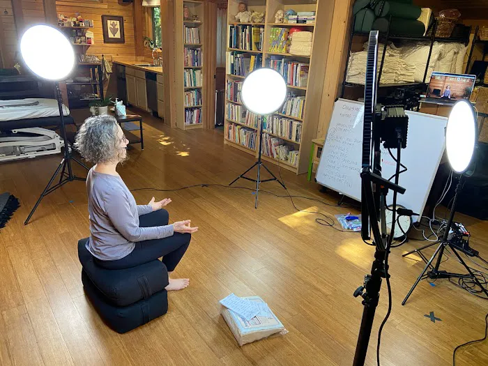 MamaSpace Yoga Picture 4