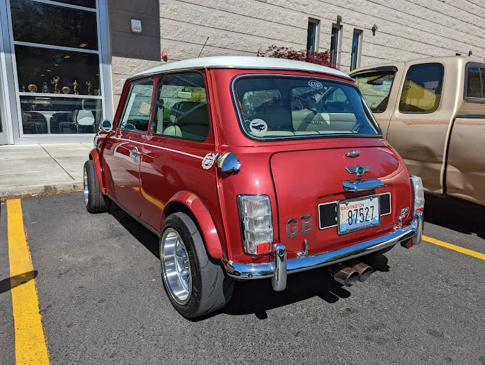 Crunch Fitness - Aloha Picture 4