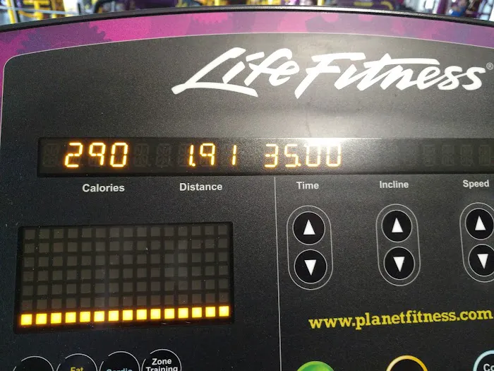 Planet Fitness Picture 3