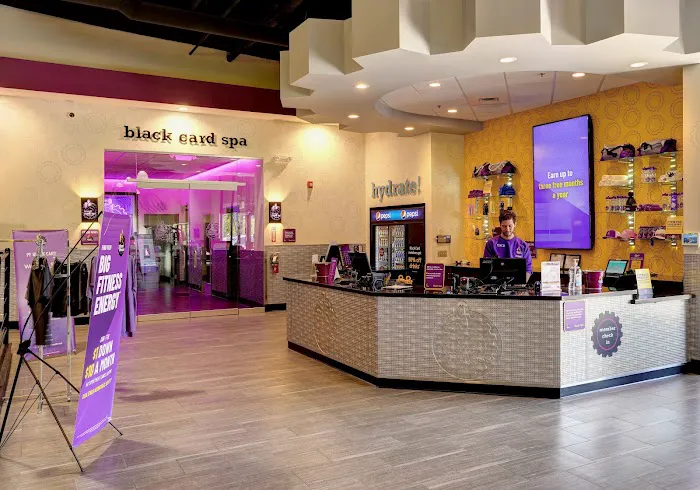 Planet Fitness Picture 6