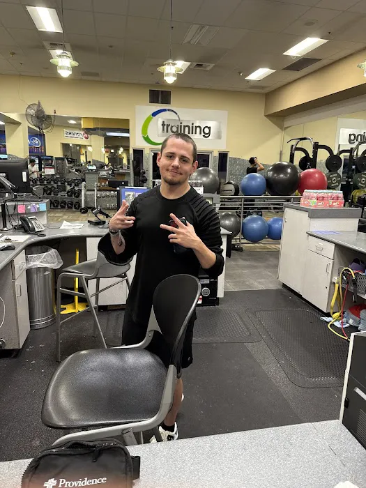 24 Hour Fitness Picture 4