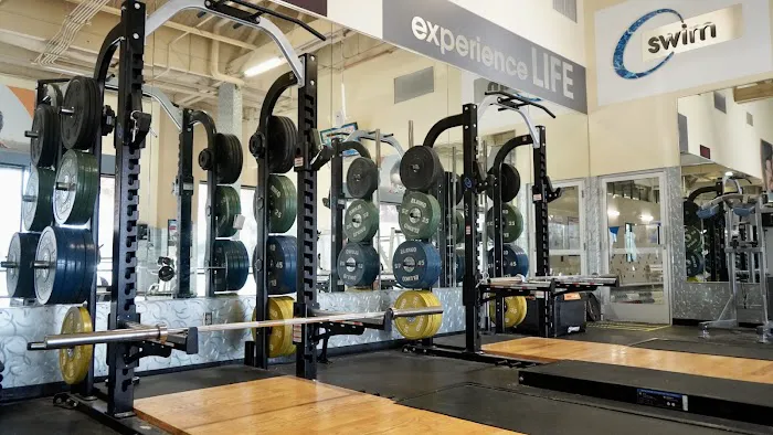 24 Hour Fitness Picture 3