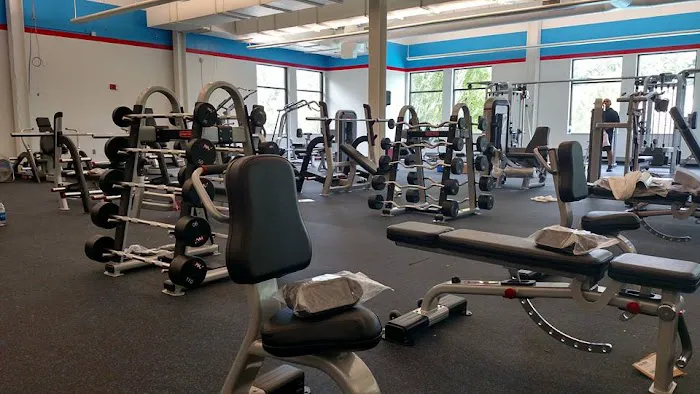 Edge Family Fitness Picture 8