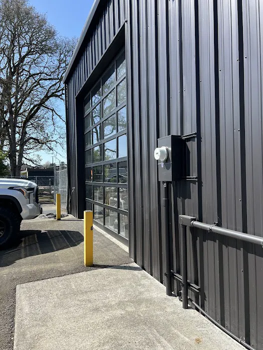 Arms Race Gym Picture 5