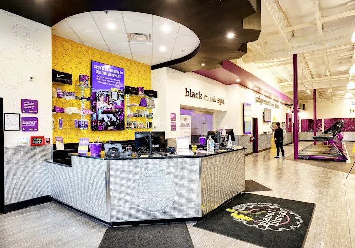 Planet Fitness Picture 7