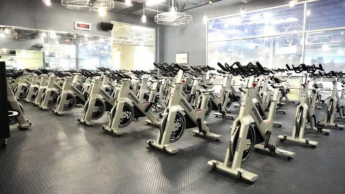 24 Hour Fitness Picture 8