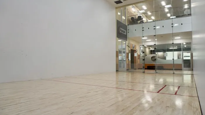 24 Hour Fitness Picture 9