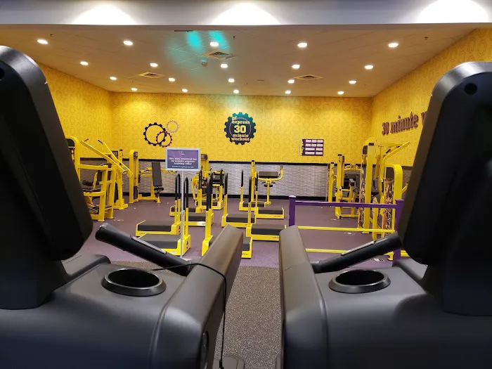Planet Fitness Picture 2