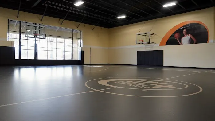 24 Hour Fitness Picture 1