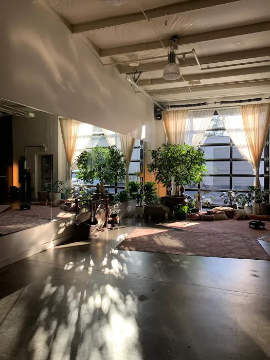 Breathing Room Yoga + Meditation Studio Picture 6