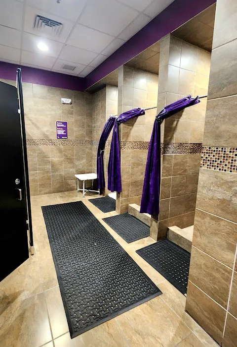 Planet Fitness Picture 1