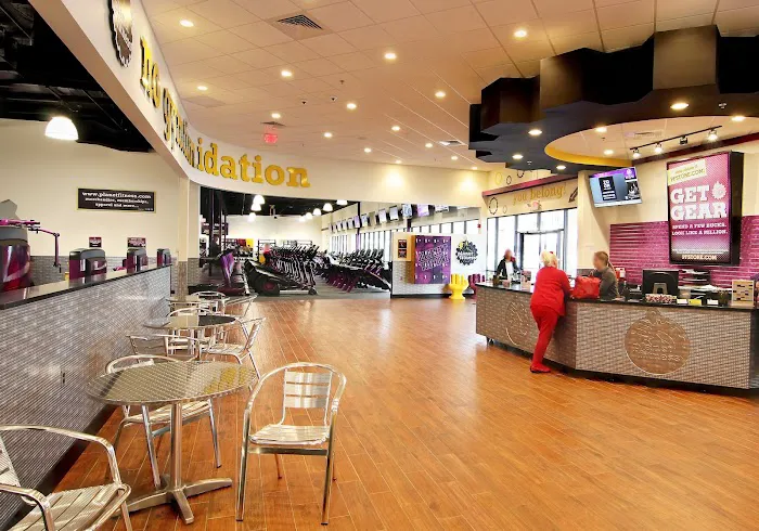 Planet Fitness Picture 8